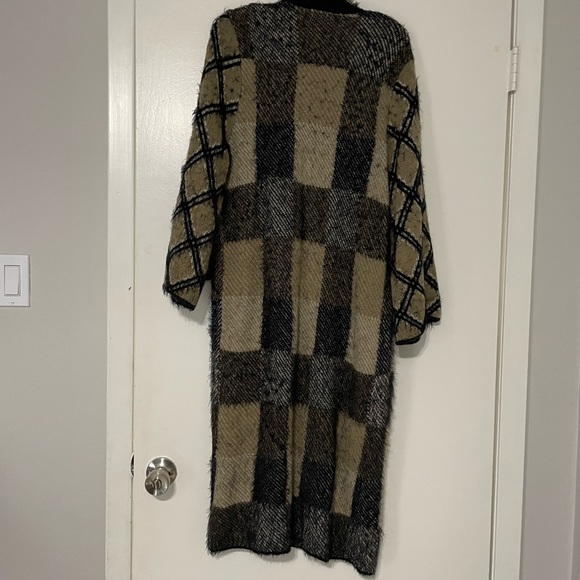 Maxsport Long Cardigan Sweater - Picture 2 of 6